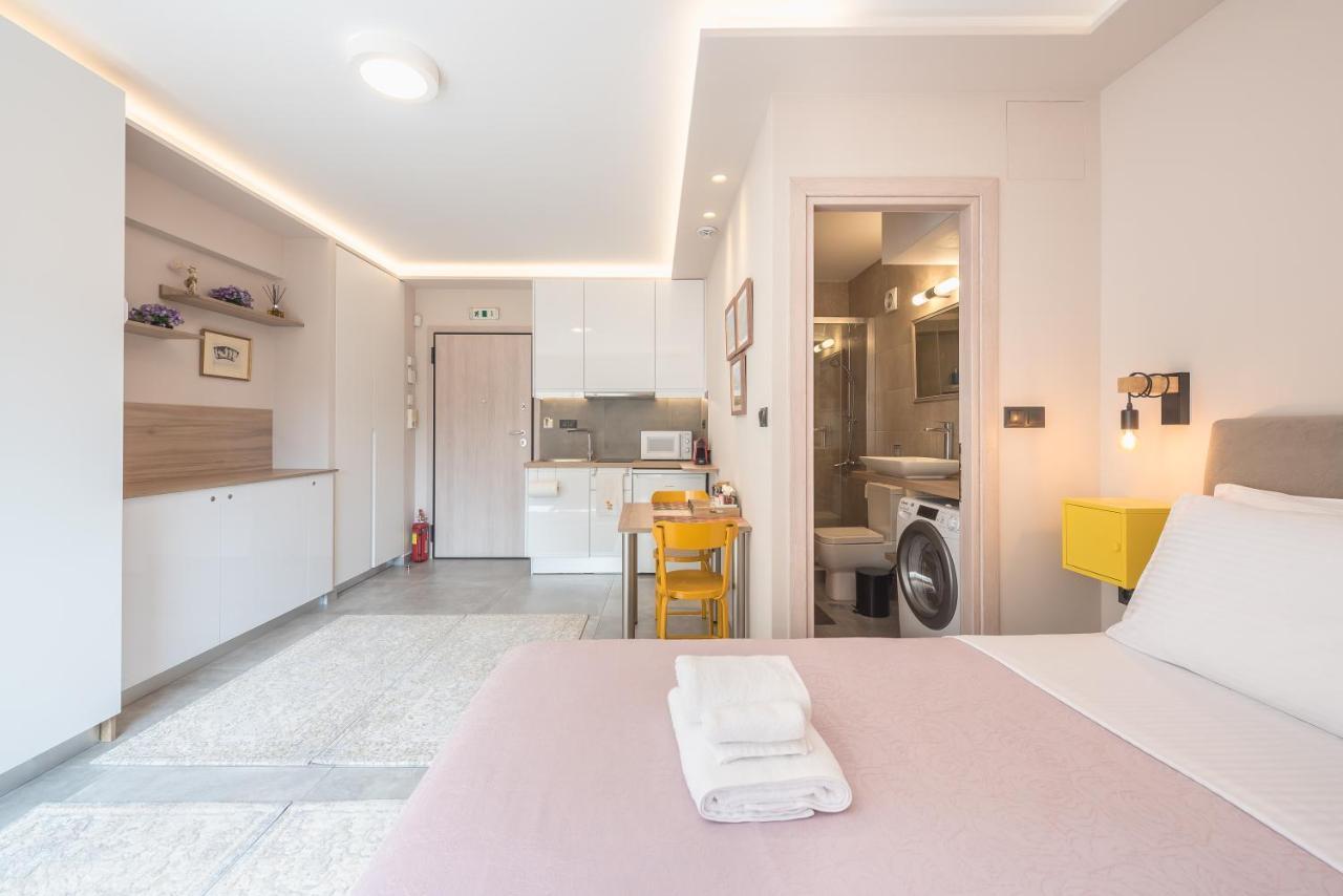 ✰Bright, Renovated, Spacious And Cosy Studio✰ 아테네 외부 사진
